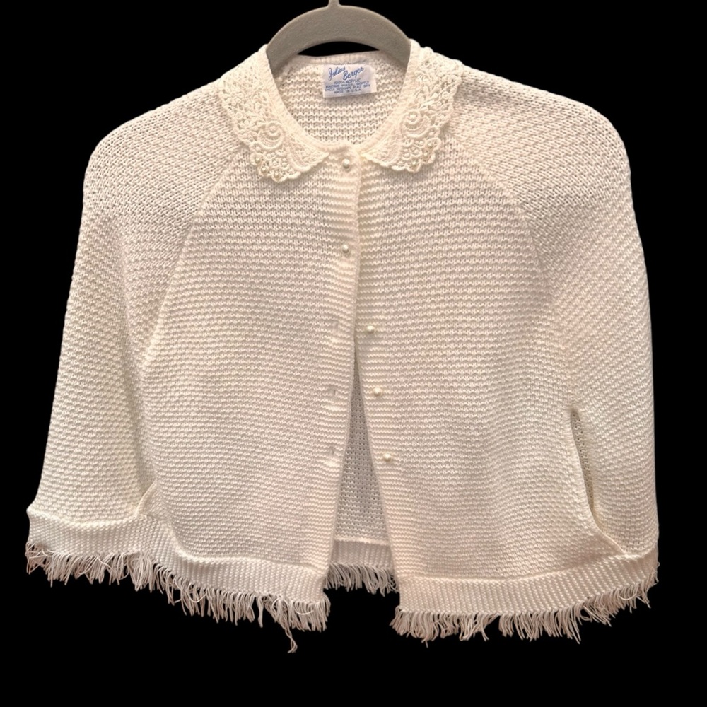Vintage cape little girls crochet white size 5 see measurements poncho fringe - Picture 2 of 13
